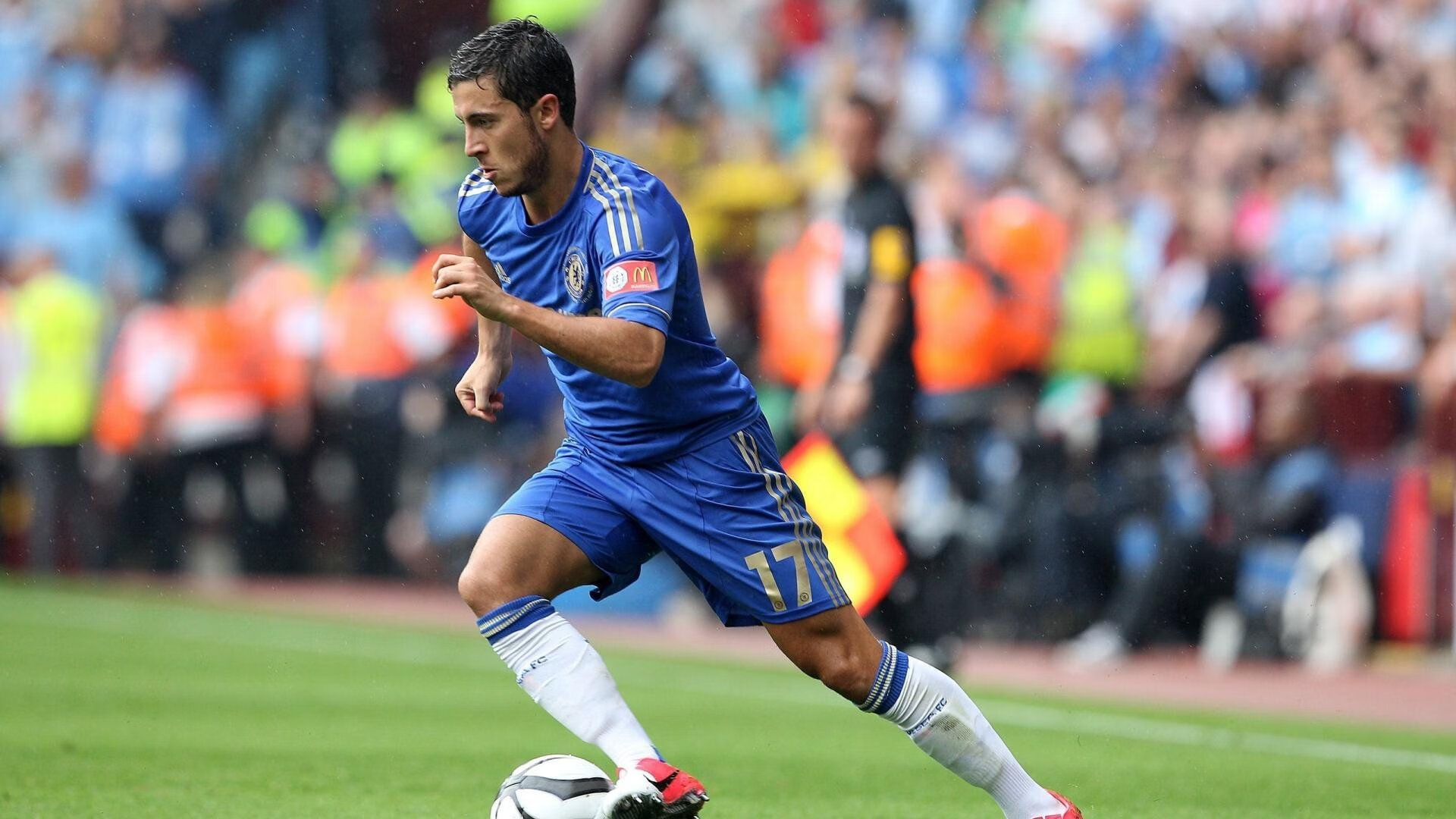 逆境中的“英雄战士”:永不停歇的斗志,英雄们的逆行与冲锋给我们中国少年哪些启示